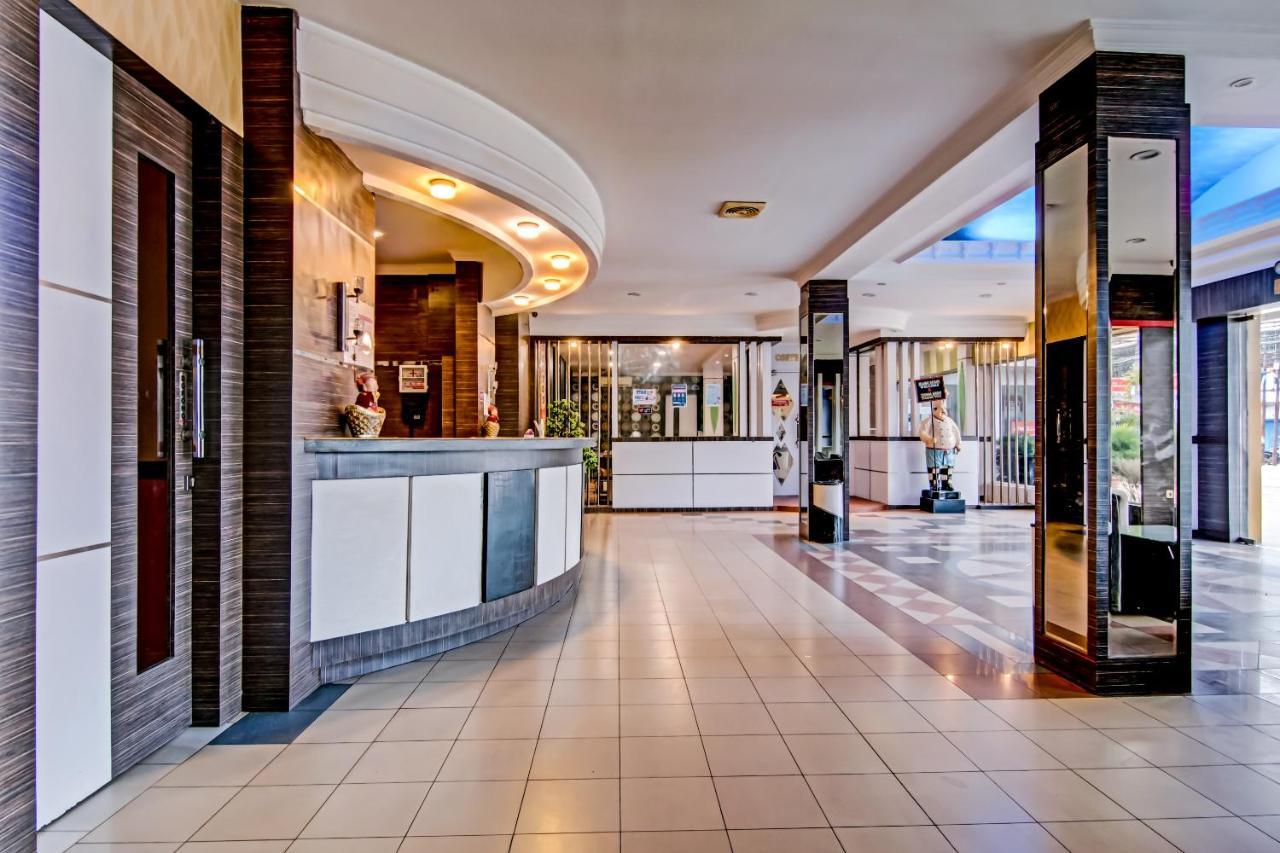 Oyo 90697 Hotel Wisata Dumai Zewnętrze zdjęcie