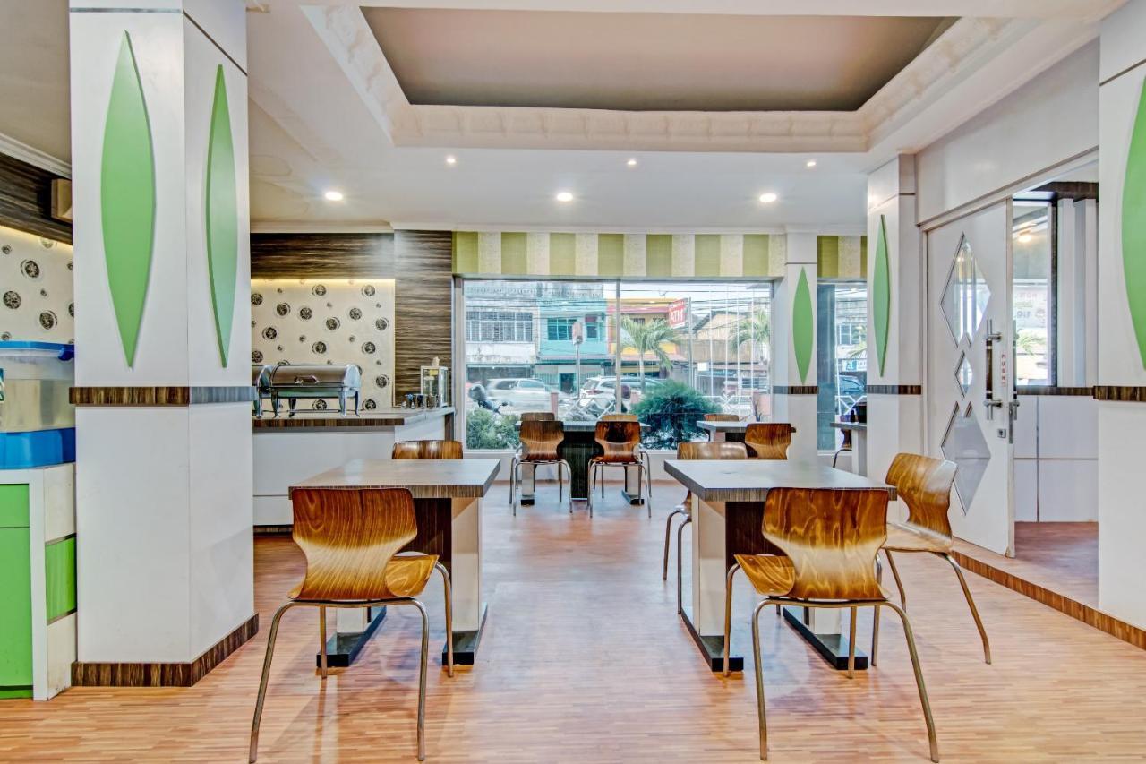 Oyo 90697 Hotel Wisata Dumai Zewnętrze zdjęcie